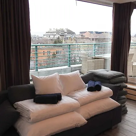 Stefania Luxury Diplomat Penthouse Apartment *